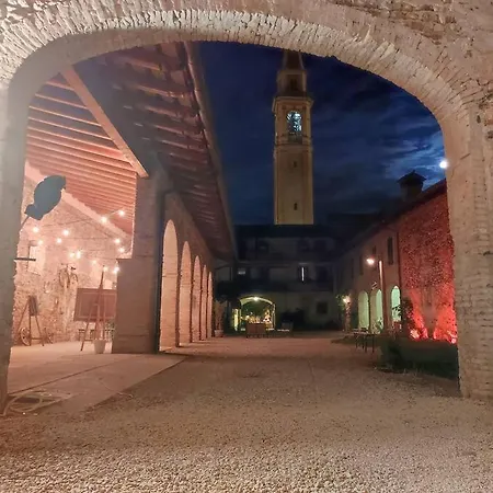 Corte Degli Artisti