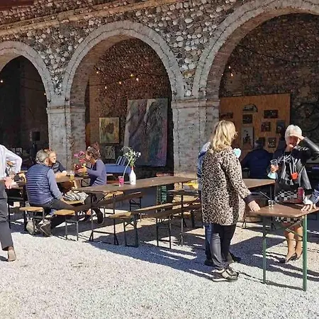 Corte Degli Artisti 아파트 *
