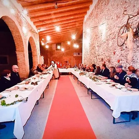 Corte Degli Artisti